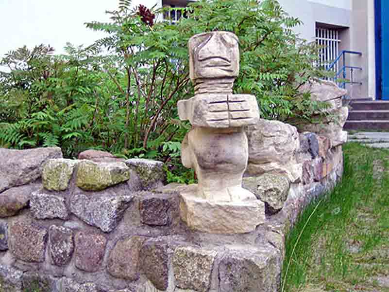 Steinskulptur Mauerelement